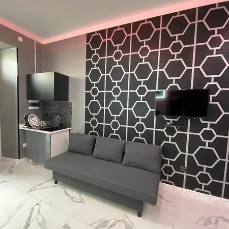 Samm Capodichino Naples