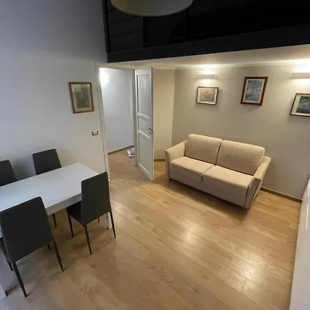 Della Porta Appartamento Napoli