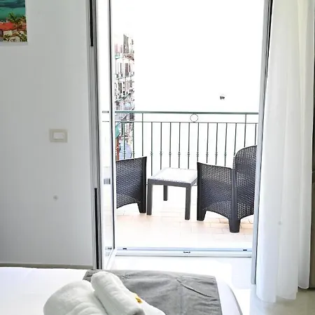 Bed & Breakfast Solymar Naples