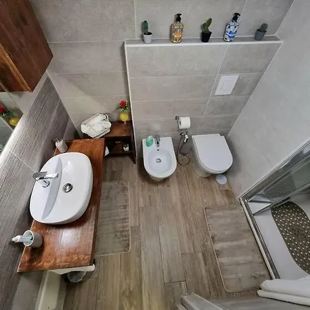Casa Comoda E In Quartiere Storico Di Holiday home *