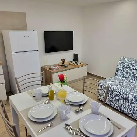 Casa Comoda E In Quartiere Storico Di Holiday home *