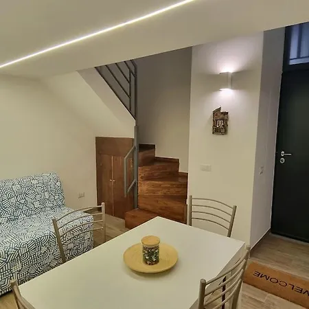 Casa vacanze Casa Comoda E In Quartiere Storico Di *