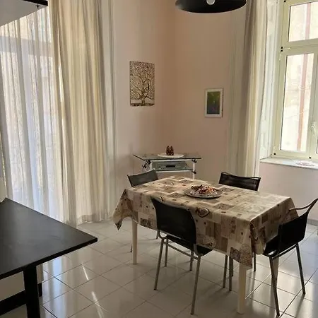 La Casa Di Pepo Naples