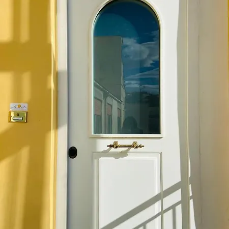 La Casa Sui Tetti 2 * Naples