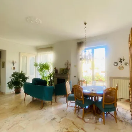 La Casa Sui Tetti 2 * Naples