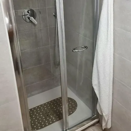 Casa Comoda E In Quartiere Storico Di Casa vacanze