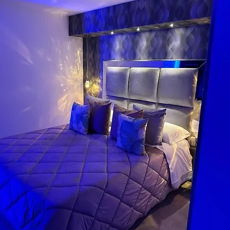 C3 Luxury Naples