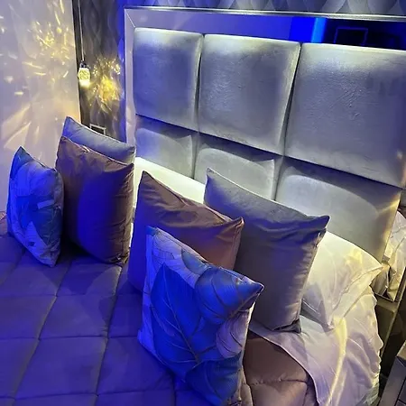 Bed & Breakfast C3 Luxury *