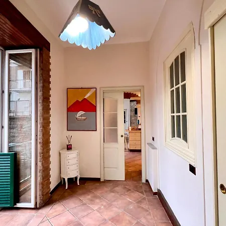 Domus Elena - Plebiscito Naples