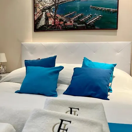 Apartment Domus Elena - Plebiscito Naples