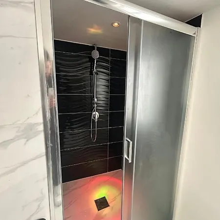 Luigi Luxury * Νάπολη