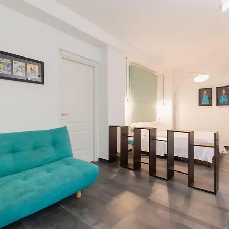 Palazzo Firrao, Apartment