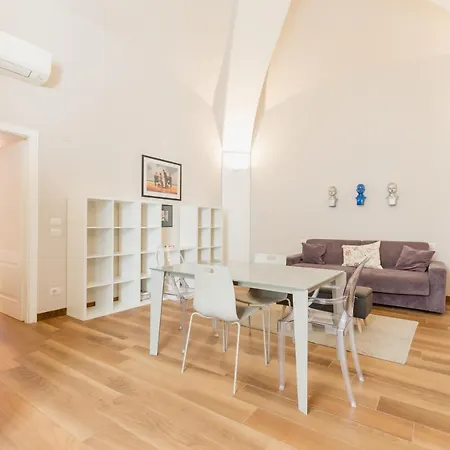 Palazzo Firrao, Apartment *