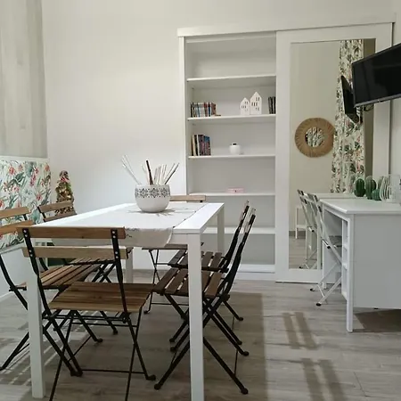 Domusmadre Apartment Naples
