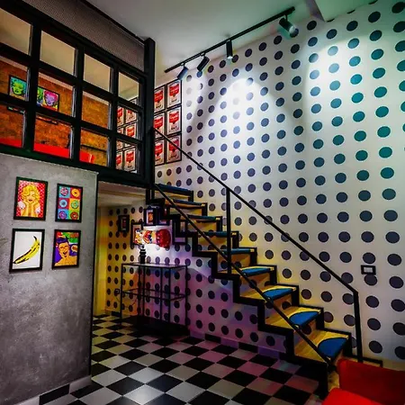 Bed & Breakfast Momarooms