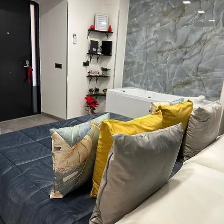 C3 Luxury * Naples