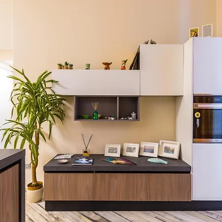 Design Flat In The City Center By Wonderful Italy *