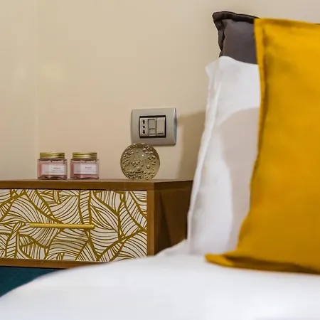Design Flat In The City Center By Wonderful Italy *