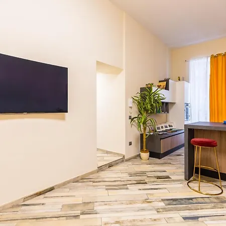 Appartamento Design Flat In The City Center By Wonderful Italy