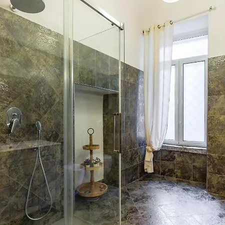 Design Flat In The City Center By Wonderful Italy Naples