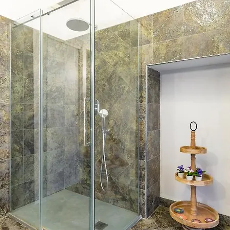 Design Flat In The City Center By Wonderful Italy