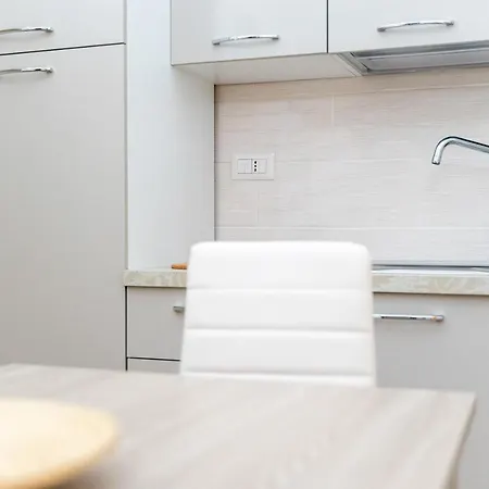 Villari 48 - 1 Apartment