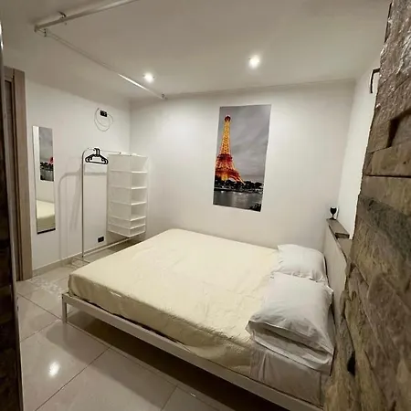 Porta Piccola Apartment