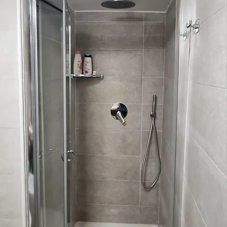 Casa vacanze Casa Comoda E In Quartiere Storico Di Napoli