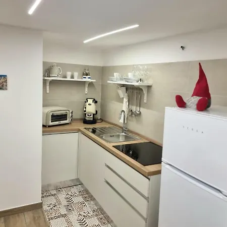 Casa Comoda E In Quartiere Storico Di Casa vacanze