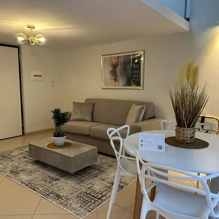 Palazzorefici Aparthotel Naples