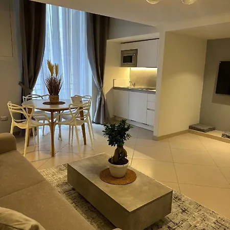 Aparthotel Palazzorefici *