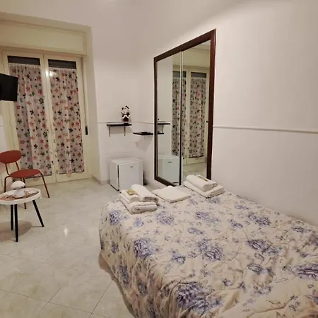 Guest house Aurora E Dad Center Naples