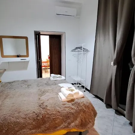 Guest house Aurora E Dad Center Naples