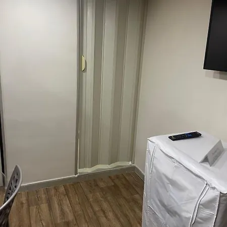 E&g House Naples