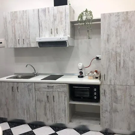 Amonia House