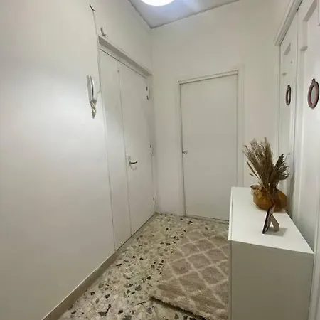 White-apartment Naples