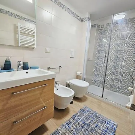 Apartment Daymoon House Vanvitelli, *