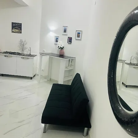 Casa Partenopea Apartment *