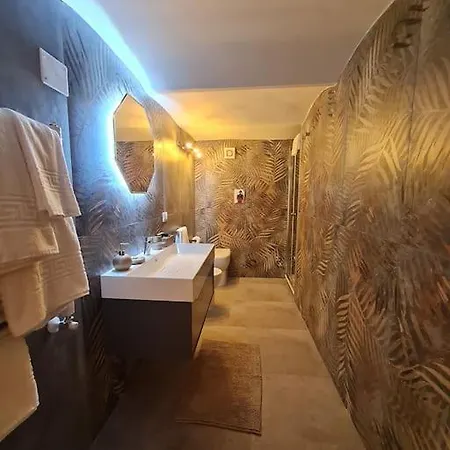 Daymoon House Vanvitelli, Apartment Naples