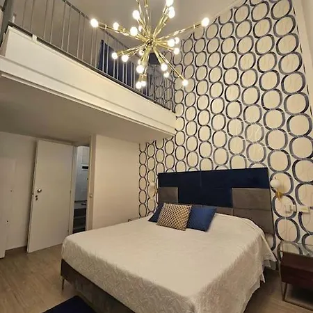 Daymoon House Vanvitelli, Naples