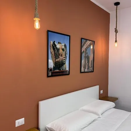 Conte Di Mola 67 Bed & Breakfast *