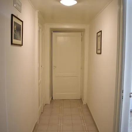 Apartment La Di Zia Lina Naples
