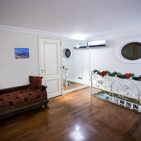 Hause Naty Spaccanapoli