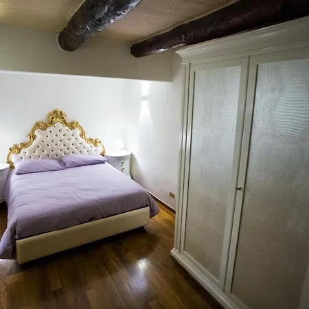 Apartment Hause Naty Spaccanapoli
