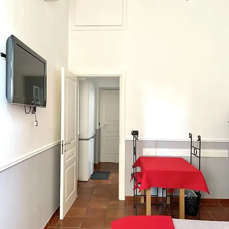 Residenza Chiaia Bed & Breakfast *
