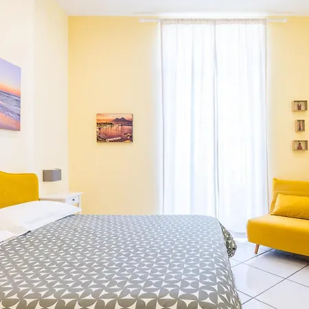 La Casa Di Bruno 3* נאפולי