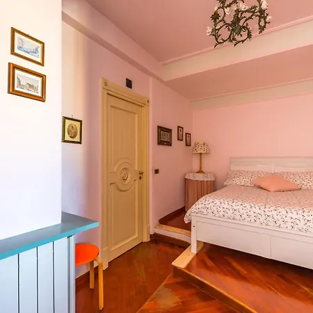 לינה וארוחת בוקר La Casa Di Bruno 3*