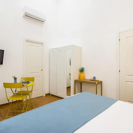 Couette-café L'angolo D'o Core Naples