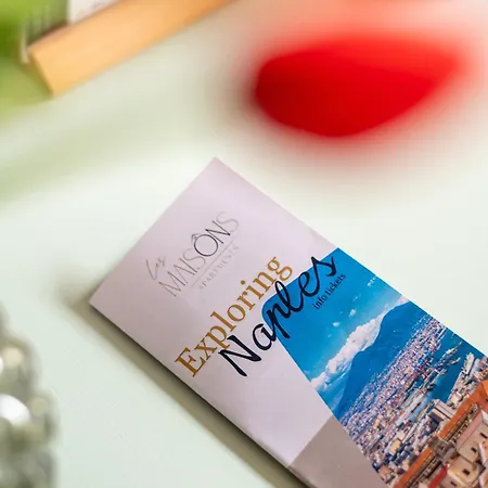Les Maisons * Naples