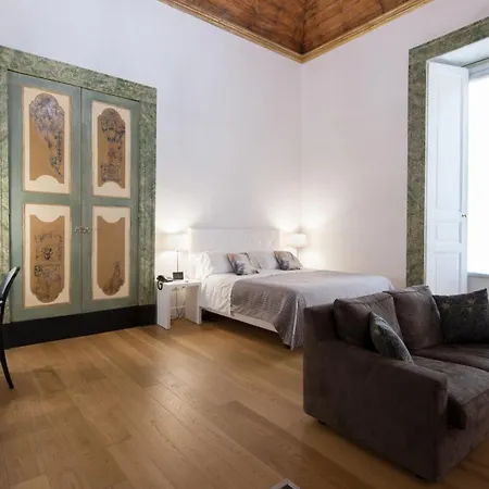 Отель Santa Chiara Boutique 4*